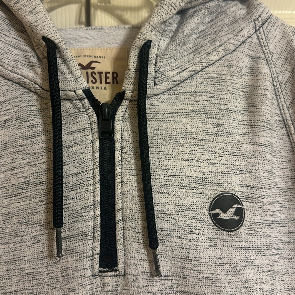 Men’s Hollister‎ light grey hooded zip sweatshirt size medium - Picture 4 of 6